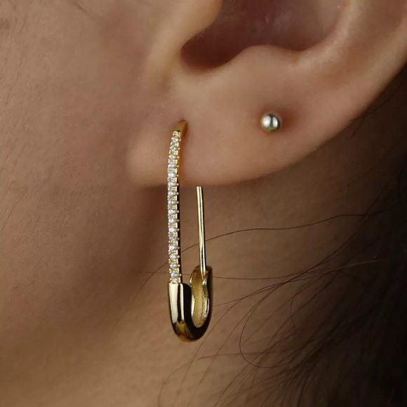 High Quality Safety Pin CZ Earrings - Picture 5 of 5